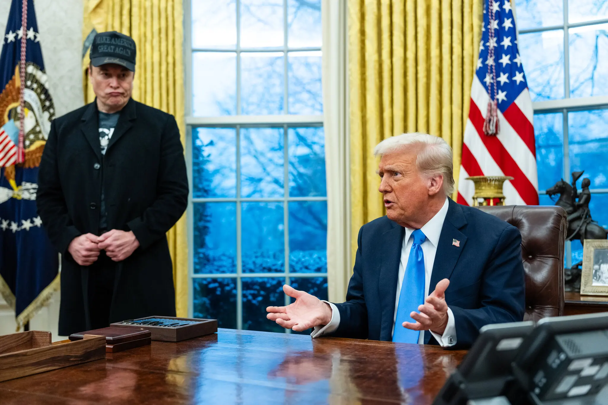Президент Трамп та Ілон Маск в Овальному кабінеті минулого місяця